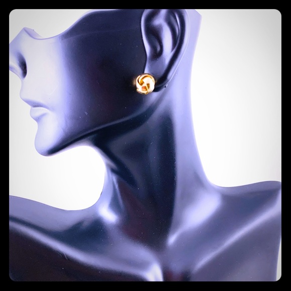 LOVE KNOT EARRINGS NWT - Picture 3 of 3